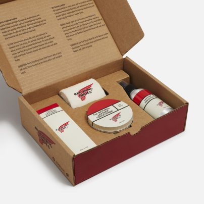 Red Wing Oil Tanned Care Kit 98030 mit Pflegeprodukten für geöltes Leder – Setansicht