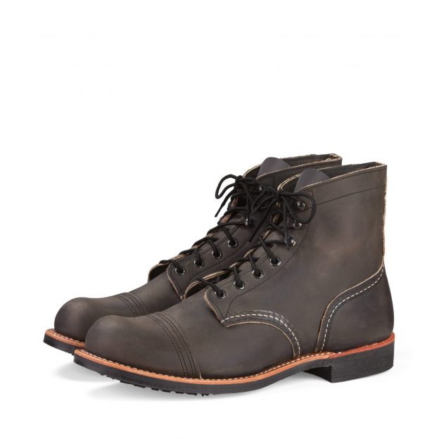 red-wing-shoe-store-frankfurt-iron-ranger-8086-charcoal-rough-and-tough